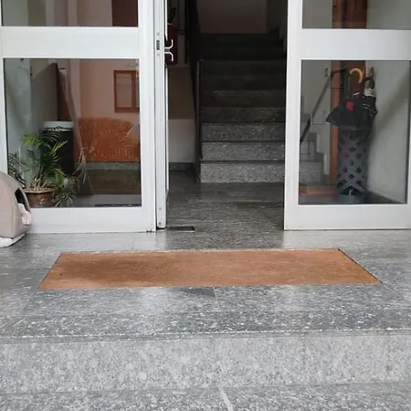Casa La Brezza Apartment Dervio