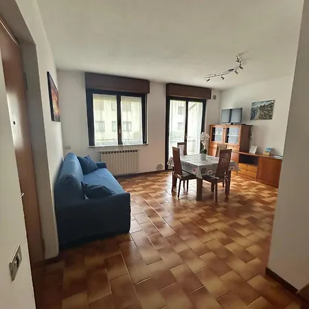 Casa La Brezza شقة