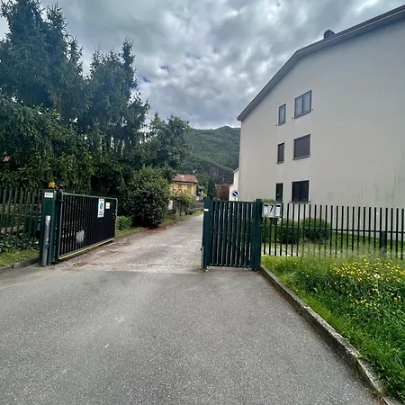Casa La Brezza Apartament Dervio