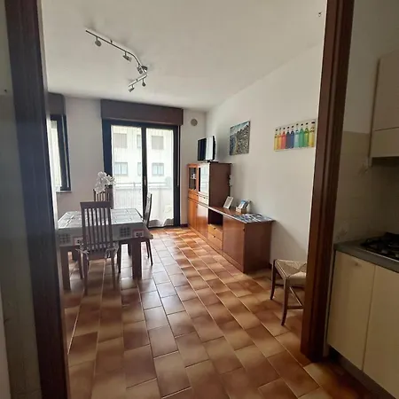 아파트 Casa La Brezza *